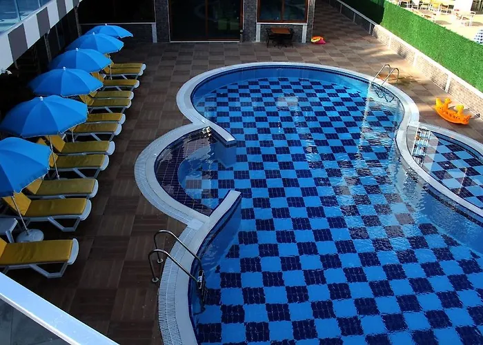 Hotel Merlin Park 3*