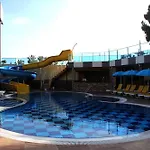 ホテル Merlin Park 3*